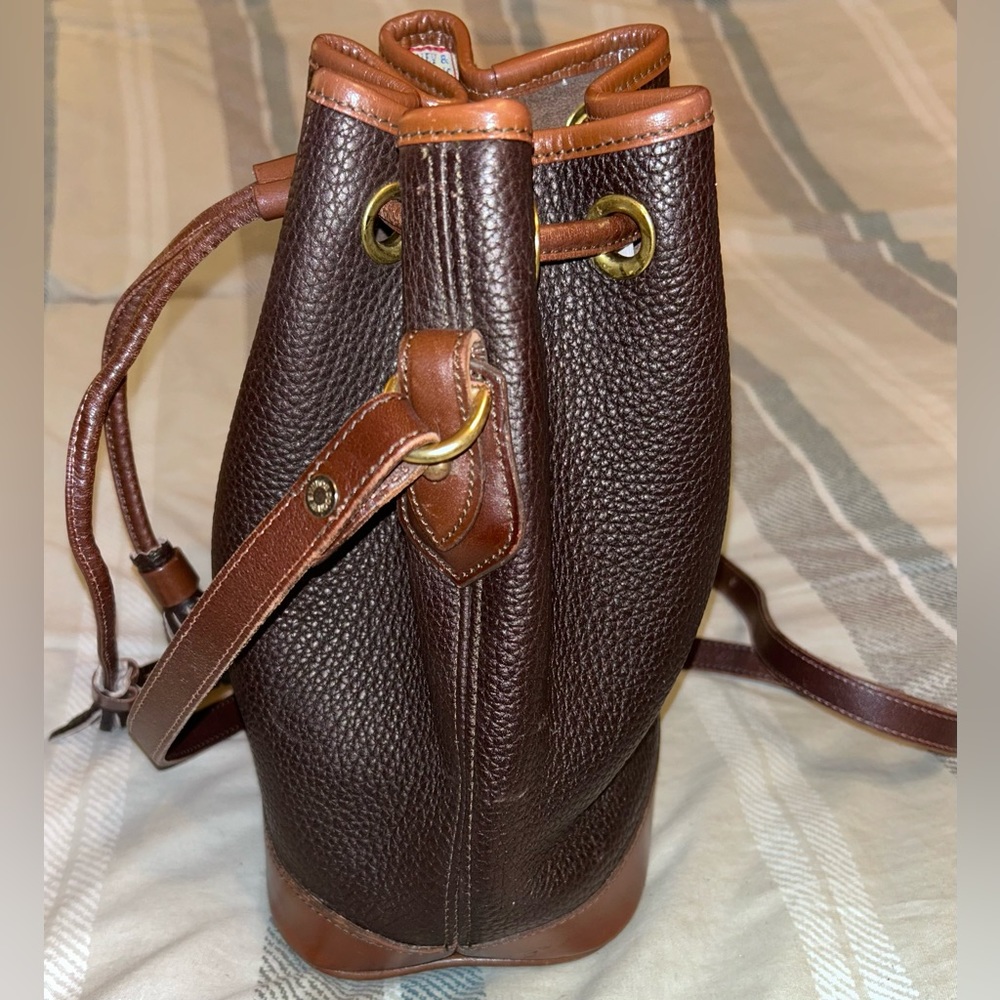 Vintage Authentic Dooney & Bourke Tassle Crossbody Bucket Bag - Picture 6 of 15